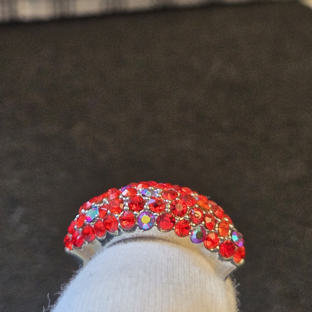 Red Rhinestone Lip Ring - Picture 3 of 12